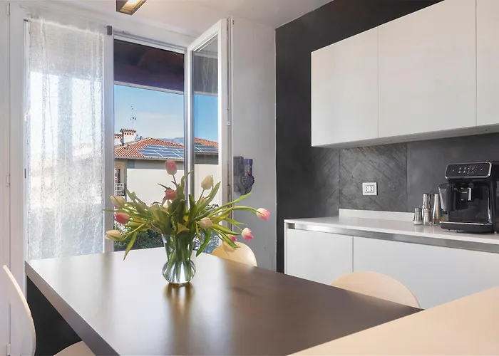 Luna Al Feriehus Biandronno